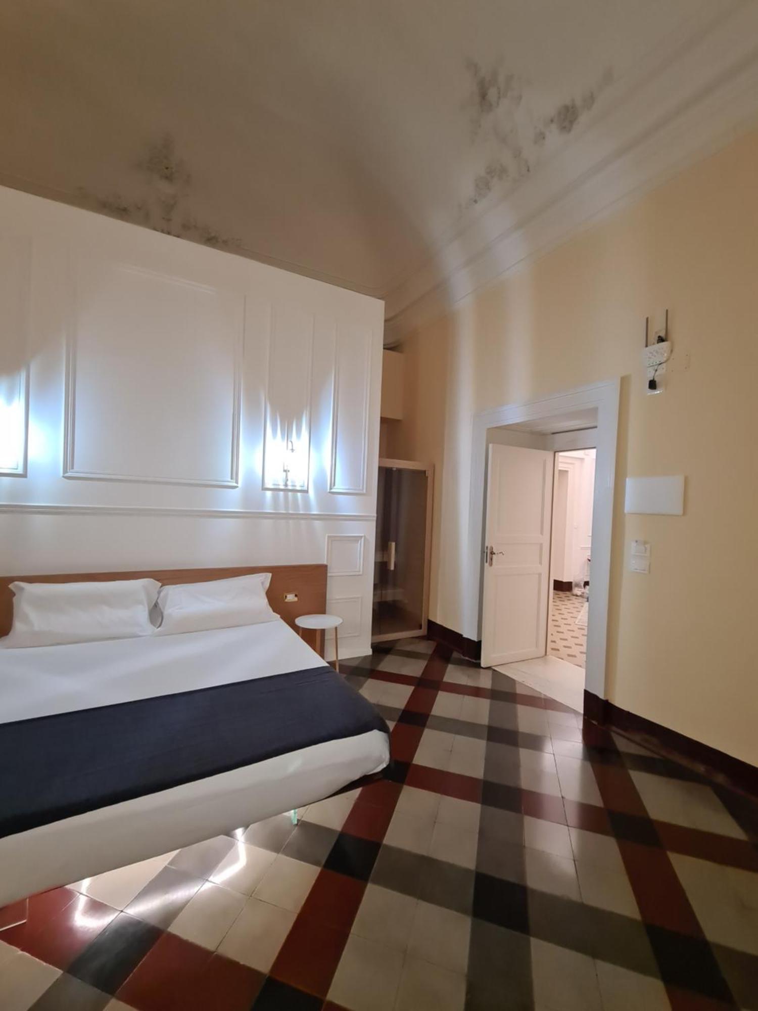 Toscano Palace Luxury Rooms Κατάνια Εξωτερικό φωτογραφία